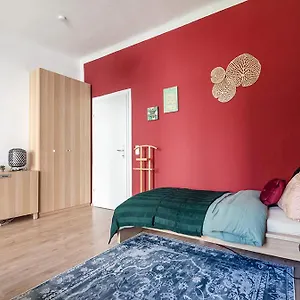 Apartamento Colorful Facing Courtyard, Viena