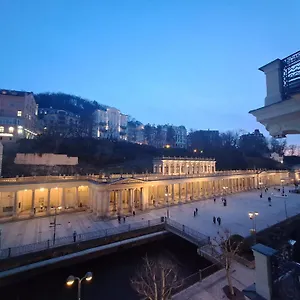 apartments-stubsi-with-colonnade-view.karlovyvary-hotels.com/